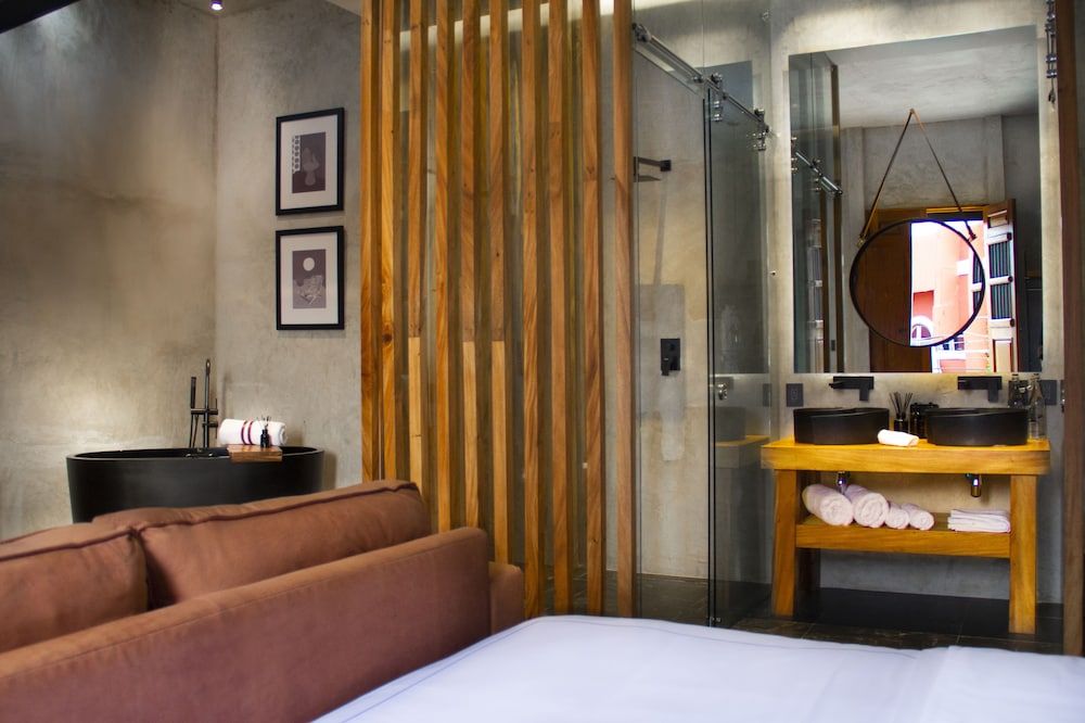 Diez Diez Collection Suite Mercedes-Benz 3