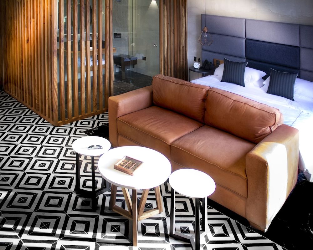 Diez Diez Collection Suite Mercedes-Benz 5