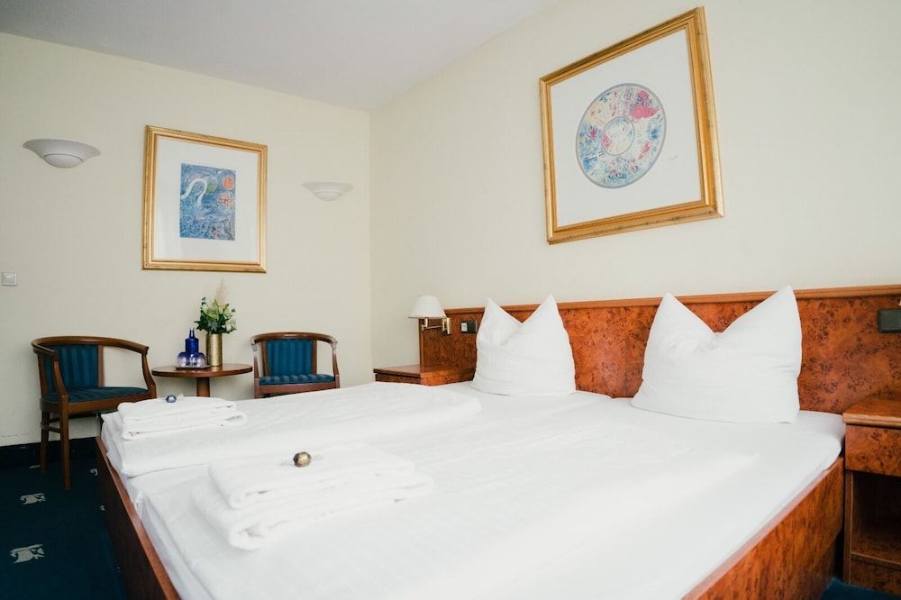 Hotel St. Georg Classic Double Room 3