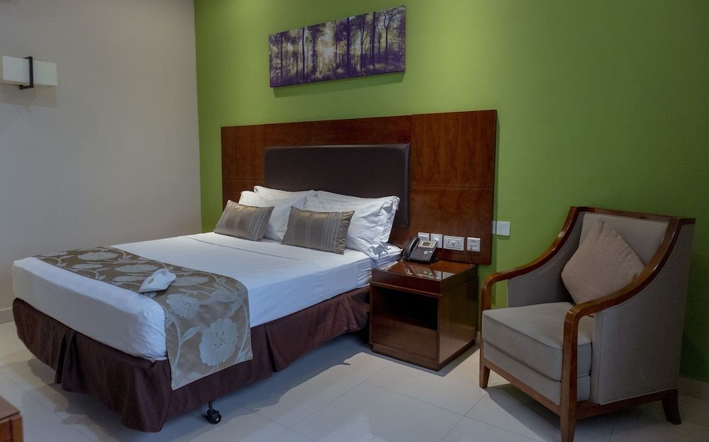 Frederick's Lodge Standard Room, 1 Queen Bed 2