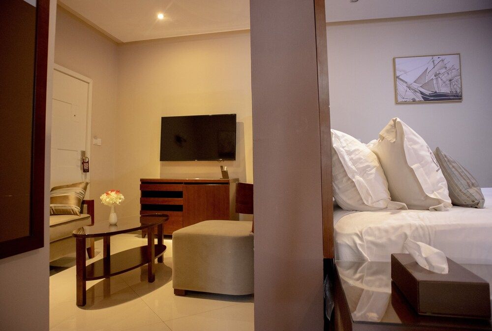 Frederick's Lodge Junior Room 5