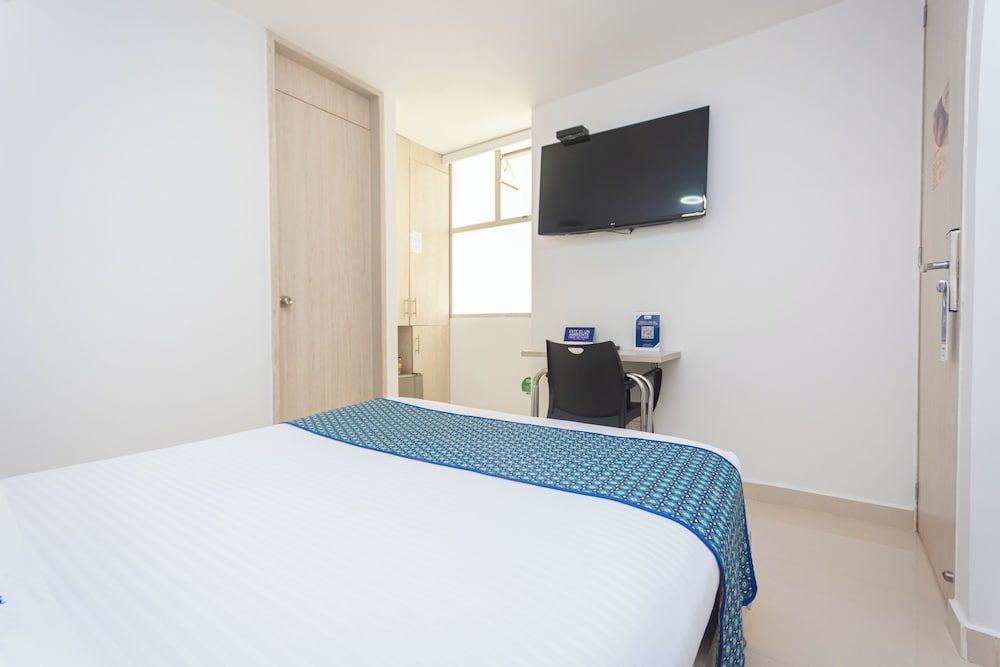 Hotel Laureles Plaza Standard Double Room, 1 Double Bed, Ensuite