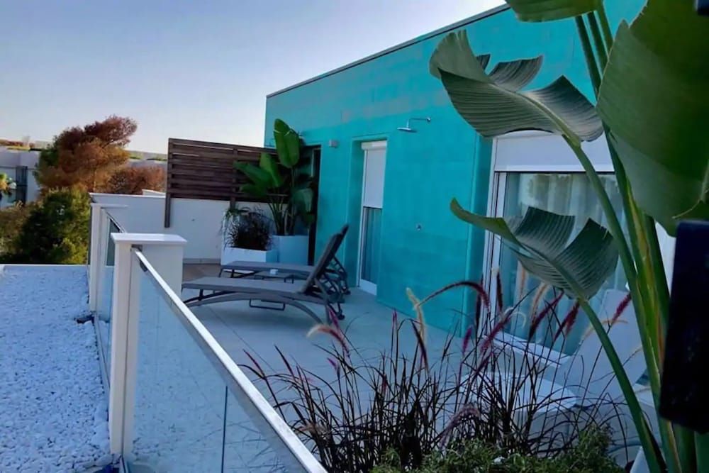 undefined Hotel Lux isla 3