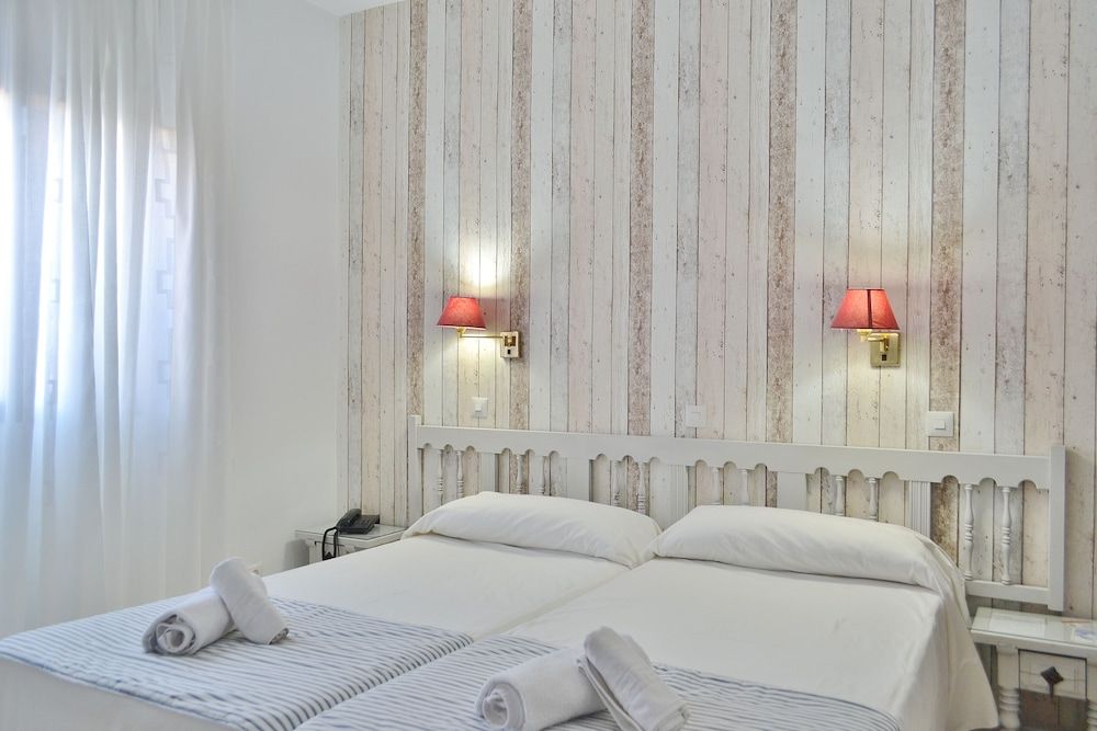 Hotel Marisa Triple Room