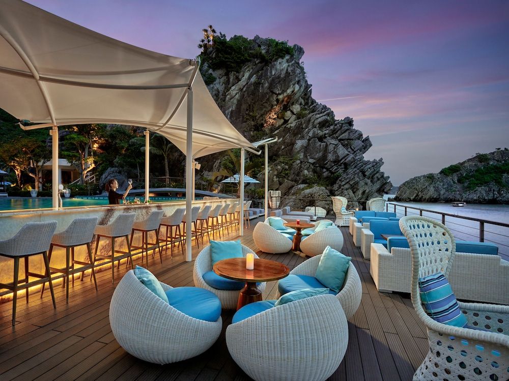 Beach Bar