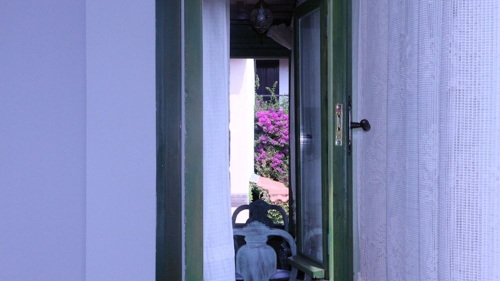 Celsus Boutique Hotel Deluxe Double Room 4