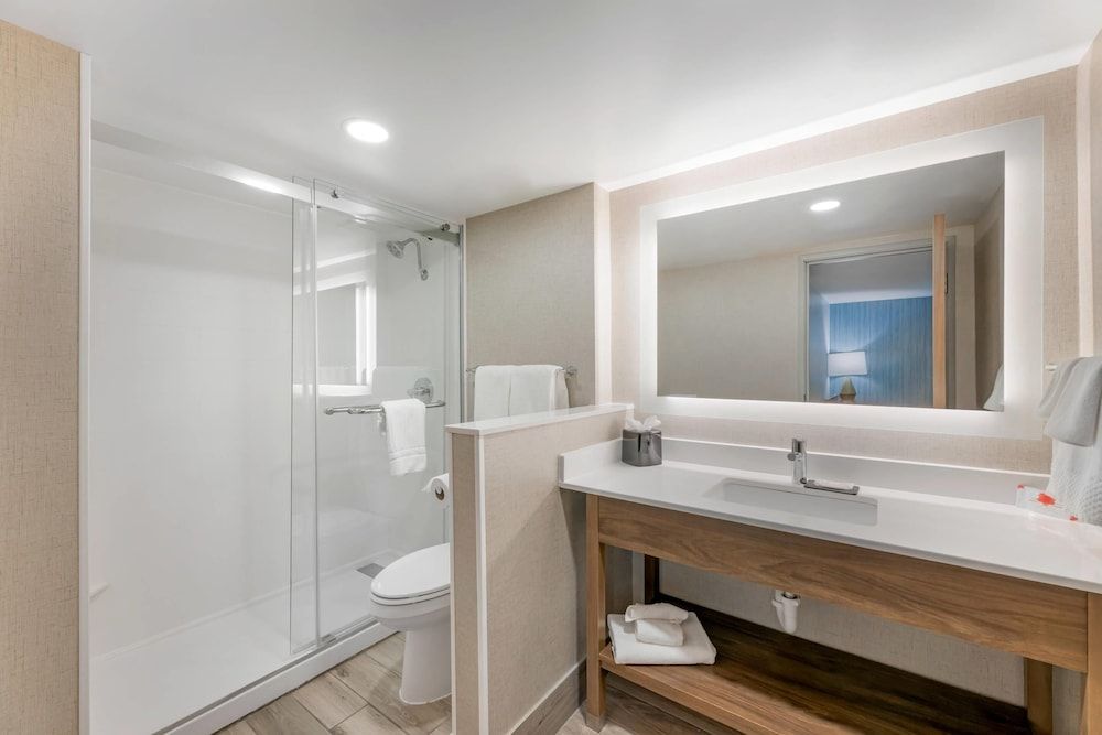 Sleep Inn Oakbrook Terrace - Chicago Suite, 1 King Bed, Non Smoking (Efficiency, Upgrade) 4