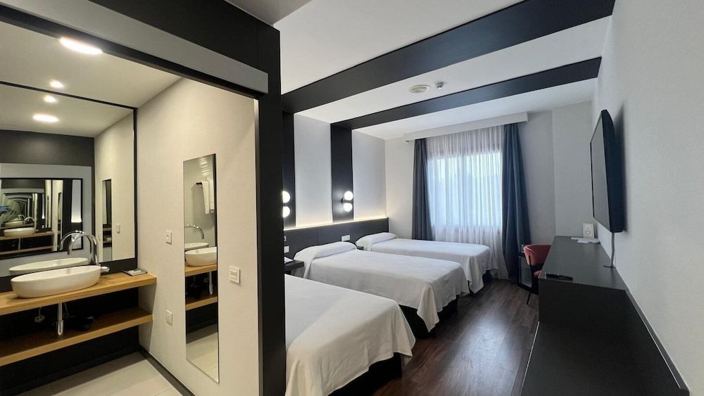 Premium Triple Room