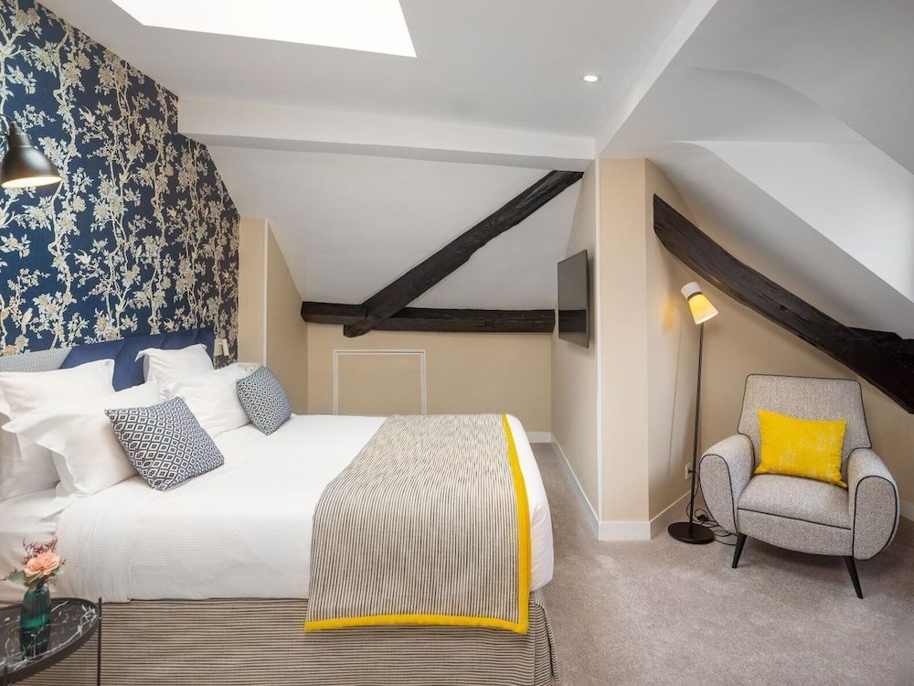 Hotel Le Mareuil Deluxe Room 3