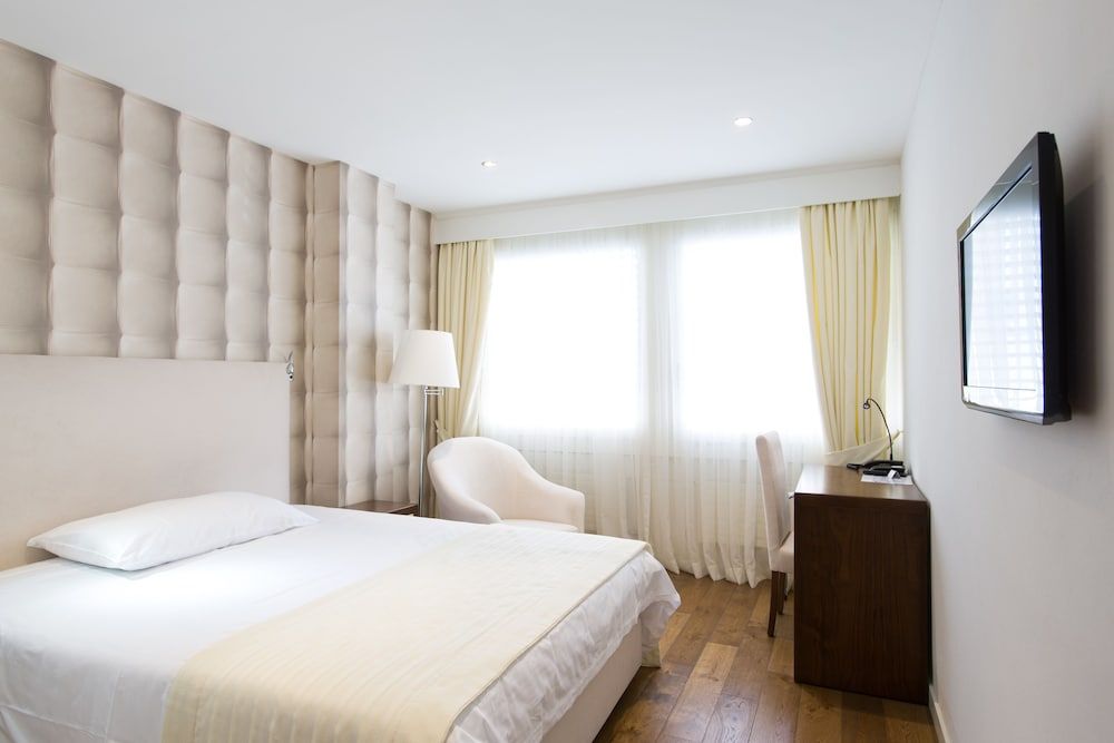 Hotel Alpha Standard Double or Twin Room 2