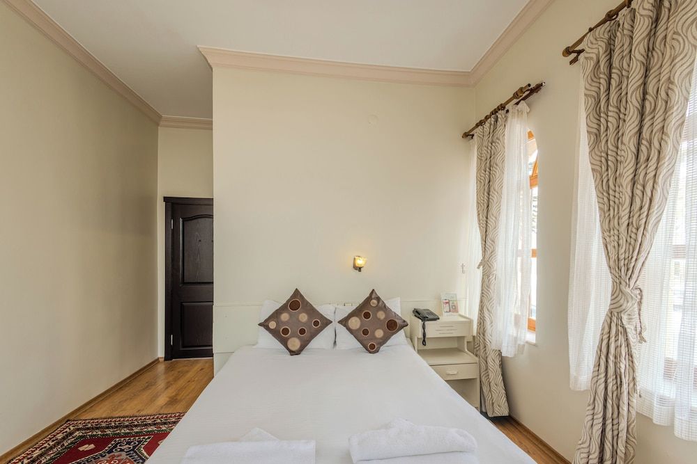 Akuzun Hotel Standard Room 3