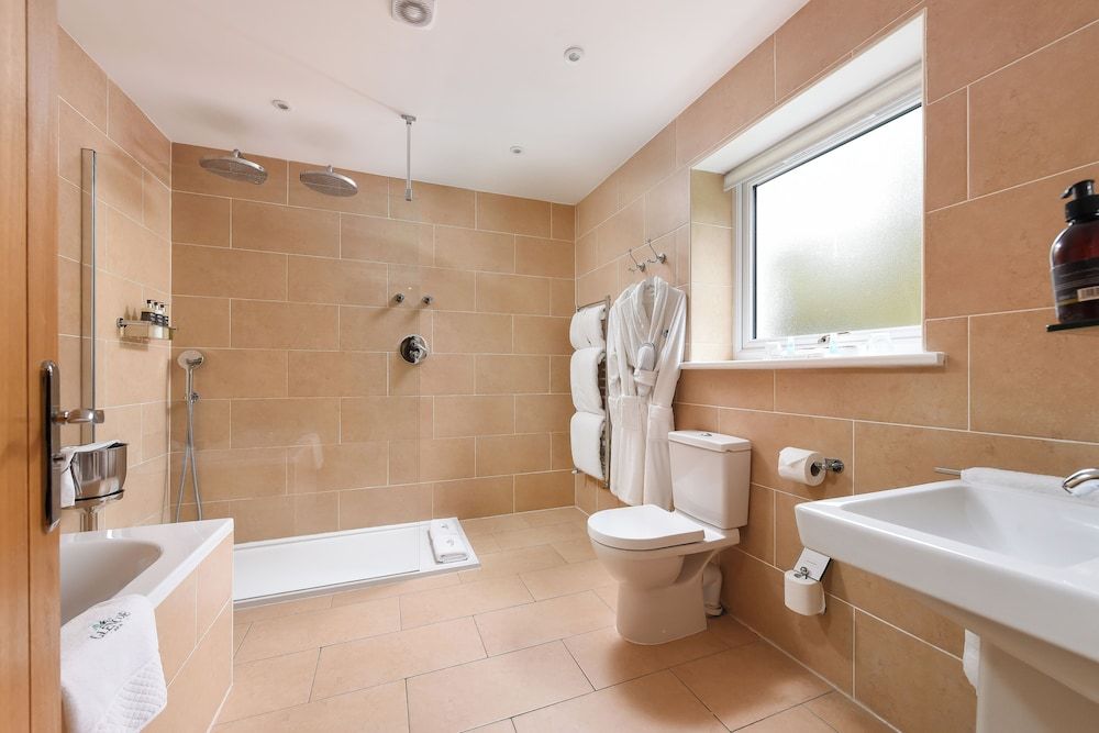 Glencoe House Classic Strathcona Lodge No.9 (Separate Building) 5