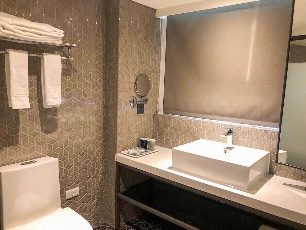 City Suites Taoyuan Station Superior Double Room 6