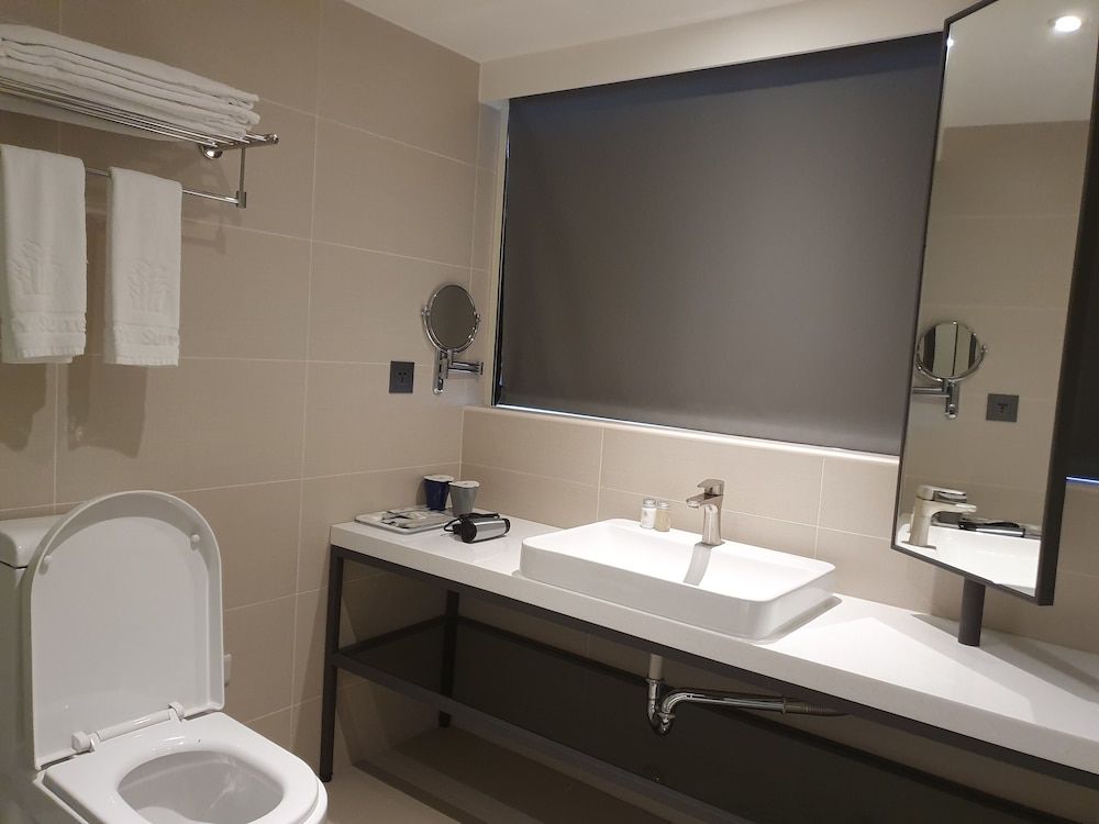 City Suites Taoyuan Station Superior Double Room 8