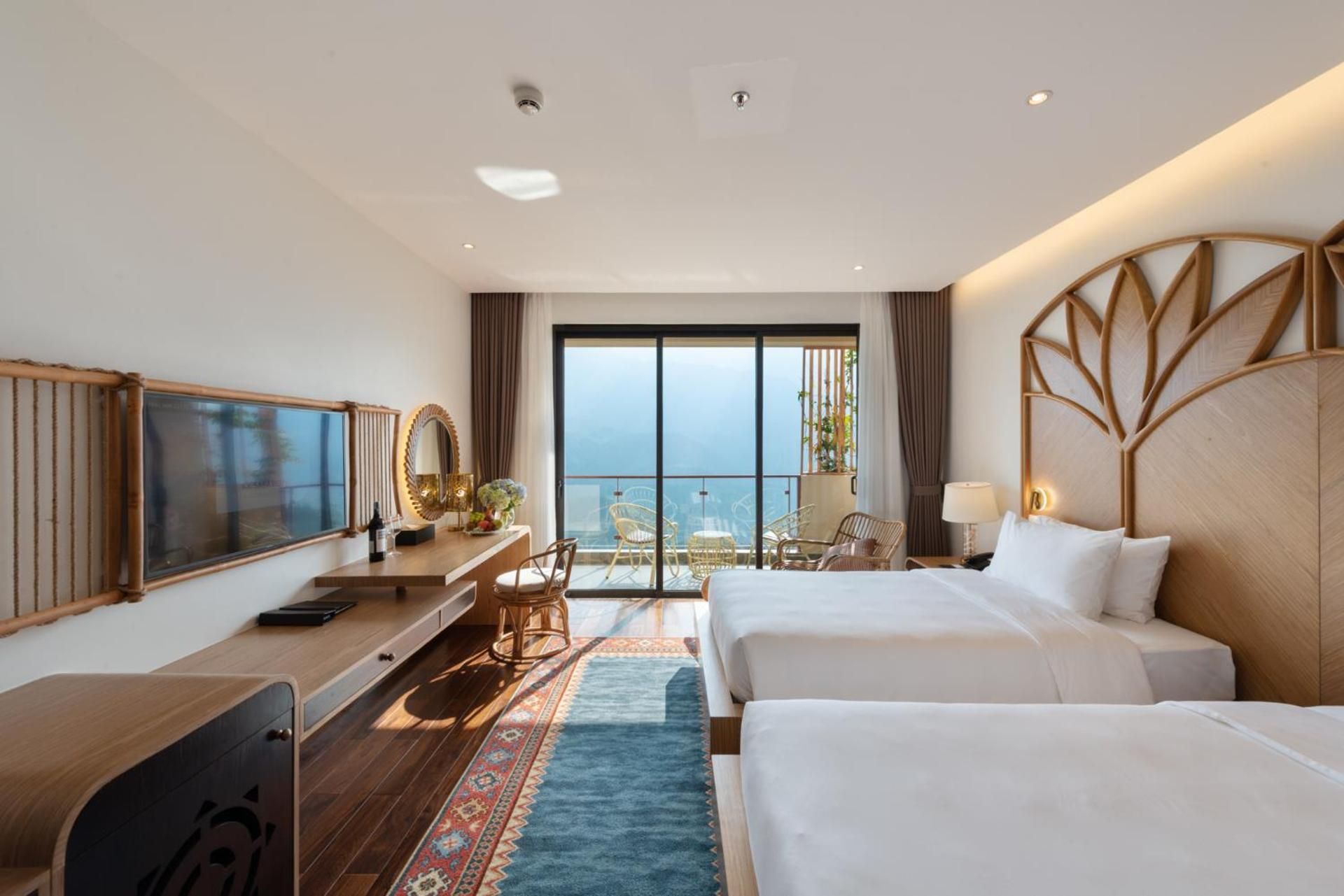 Deluxe Room Valley View Twin