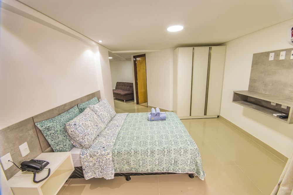 Suíte estúdio conforto, 1 quarto, Sacada, VIsta para a piscina UH-225