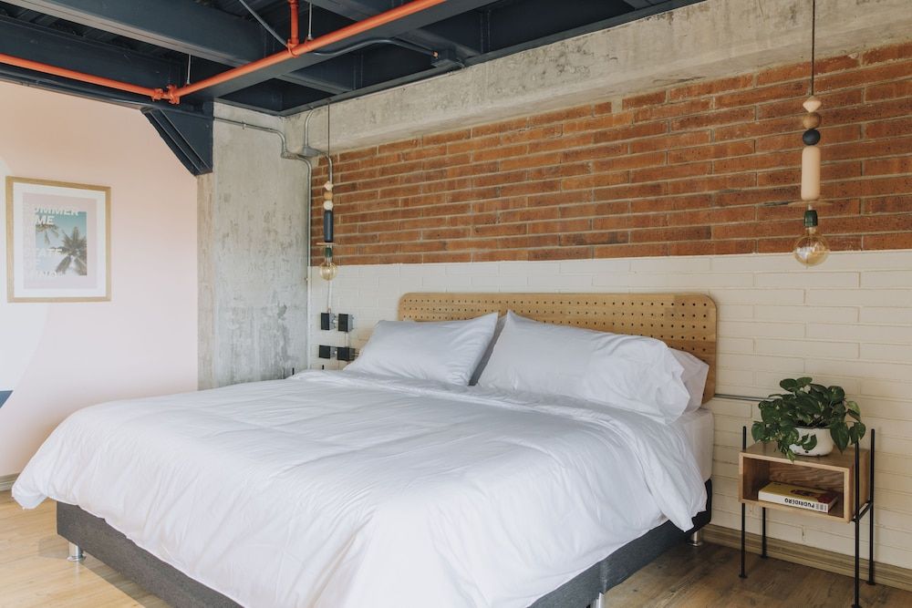 Standard Room, 1 Queen Bed