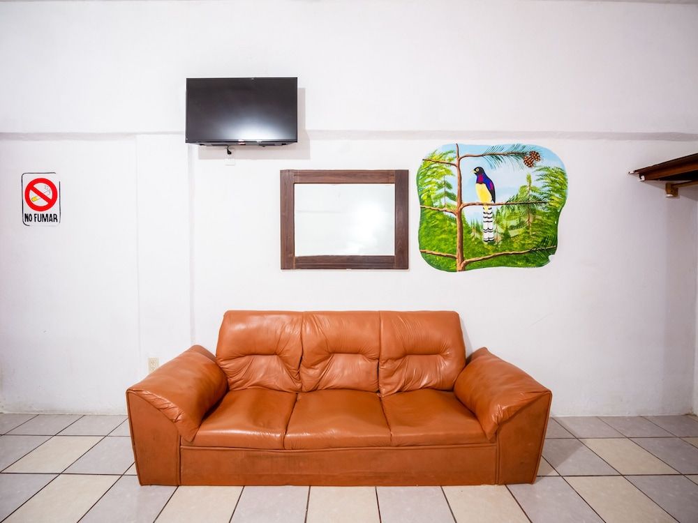 OYO Hotel Betsua Vista Hermosa, Huatulco Family Room 7