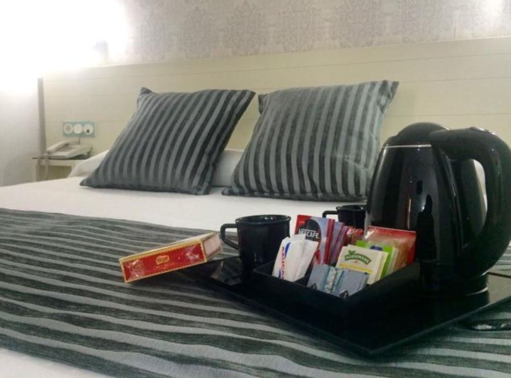 Hotel La Boutique Puerta Osario Premium Double Room 3