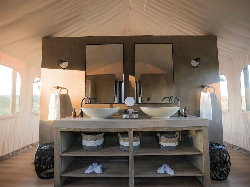 Mdluli Safari Lodge Luxury Tent 9