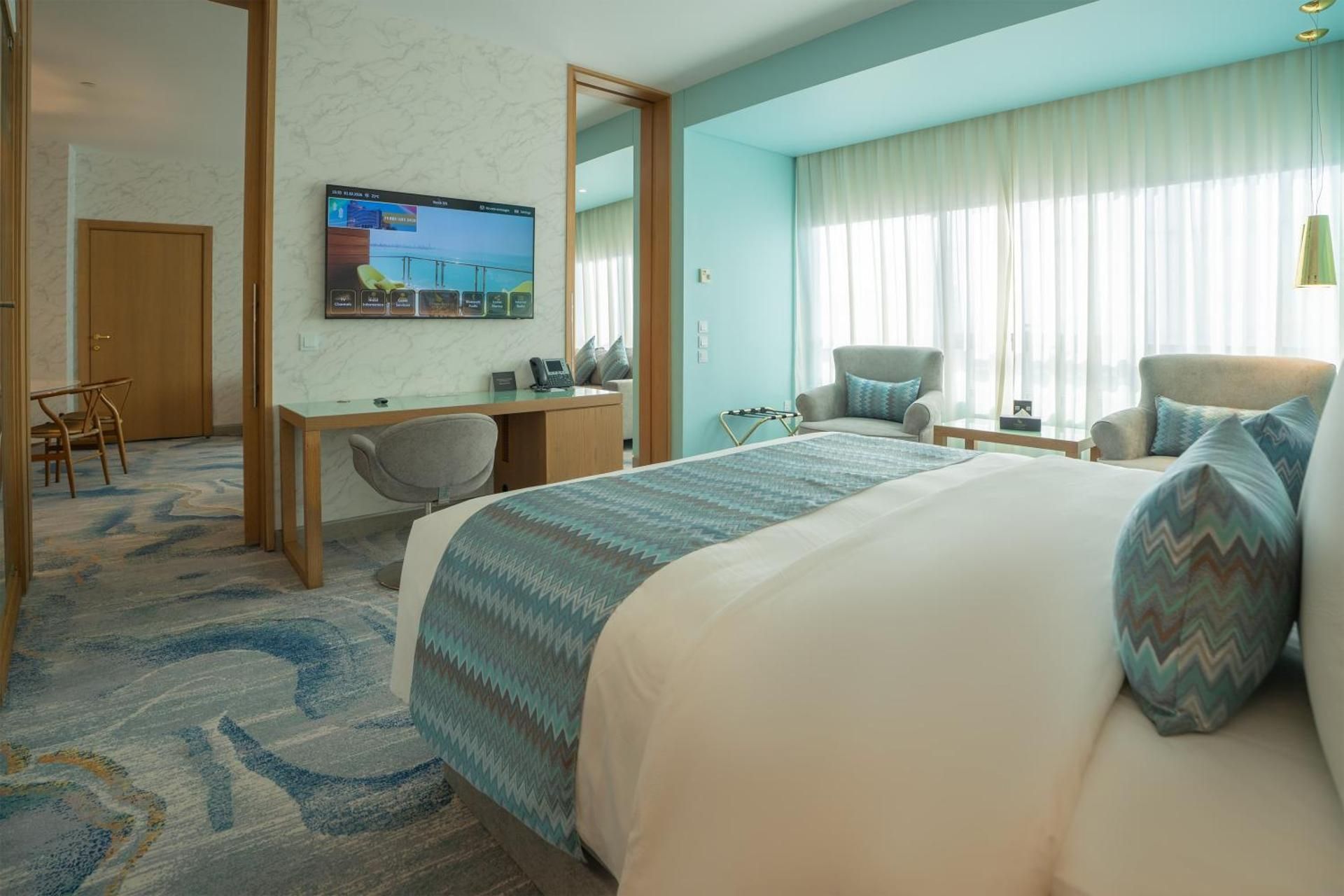 Premium Style Suite with Symphony Lounge Access