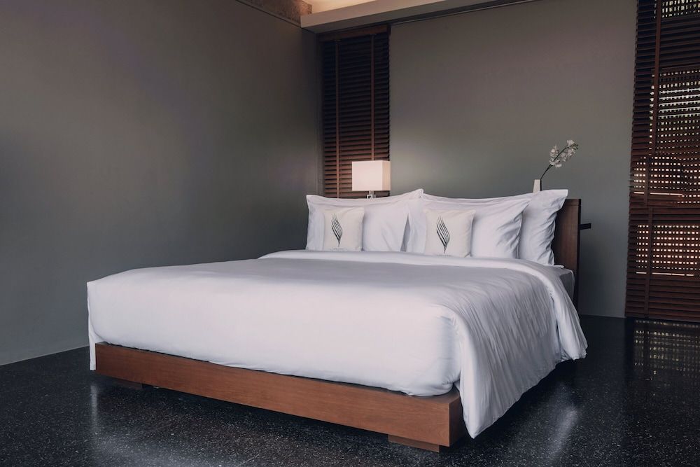 Varivana Resort Koh Phangan, The Centara Collection Deluxe Room, Mountain View 2