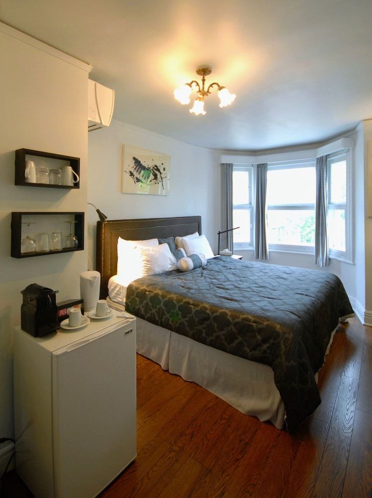 Manoir Sainte Geneviève Classic Room, 1 King Bed, Non Smoking, Private Bathroom 8