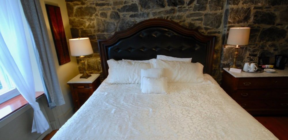 Manoir Sainte Geneviève Classic Room, 1 King Bed, Non Smoking, Private Bathroom 4