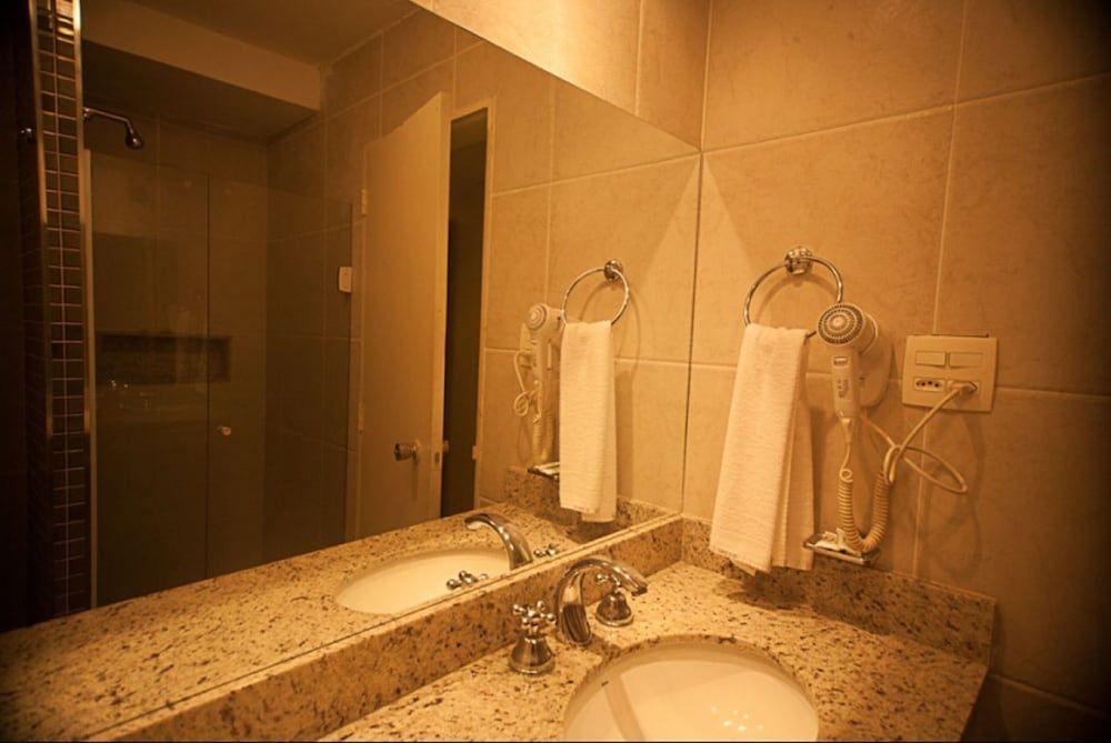 Hotel Plaza Apolo Deluxe Double Room 8