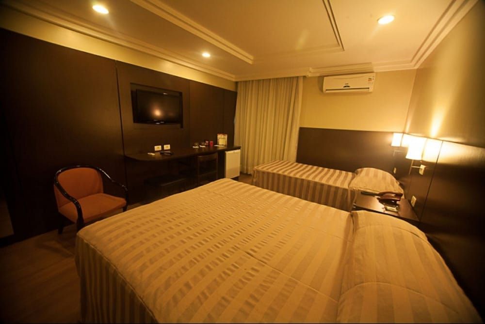 undefined Hotel Plaza Apolo 10