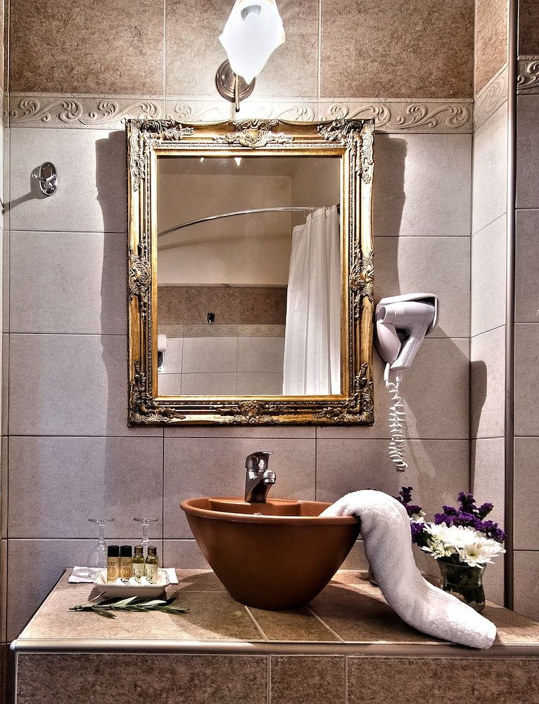 Doupiani House Hotel Double or Twin Room (Mountain and Partial Meteora view) 3