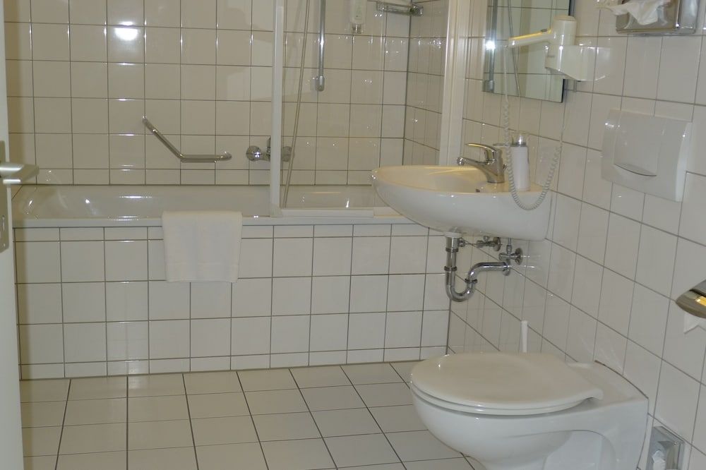 undefined Hotel Villa im Park 3