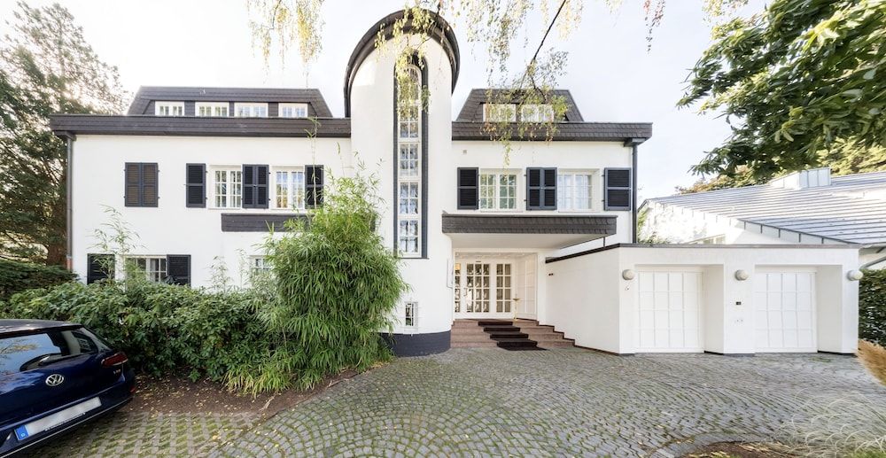 undefined Hotel Villa im Park 4