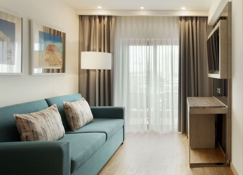 TURIM Presidente Hotel Superior Suite, Partial Sea View 3