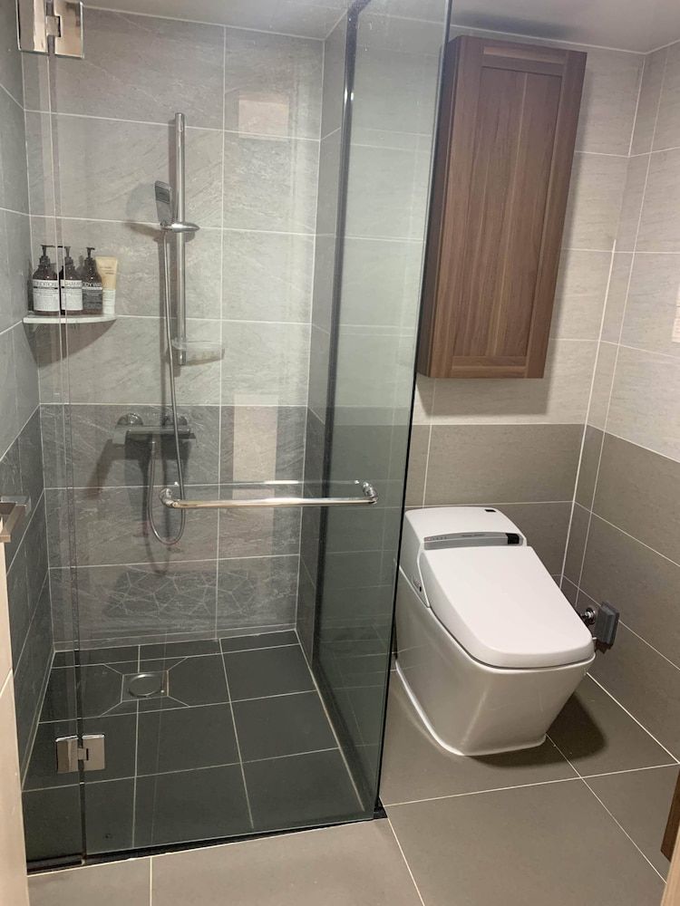 Terrace Hill Resort Terraced resort pension with deck & mountain view 5