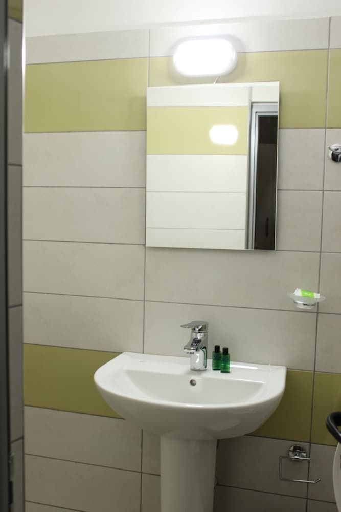 Bebi Apartments Economy Double Room 3