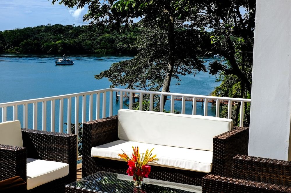 Bocas del Mar Hotel Premier Suite, 2 Bedrooms, Hot Tub, Sea Facing 4