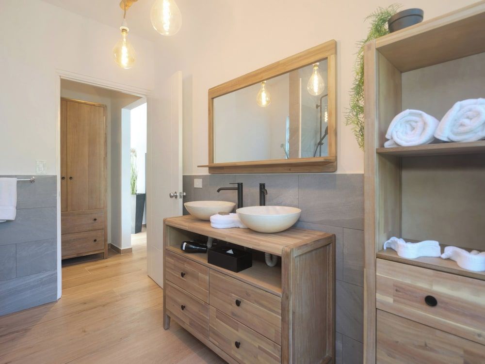 Bocas del Mar Hotel Bungalow, 1 King Bed with Sofa bed, Sea Facing 10