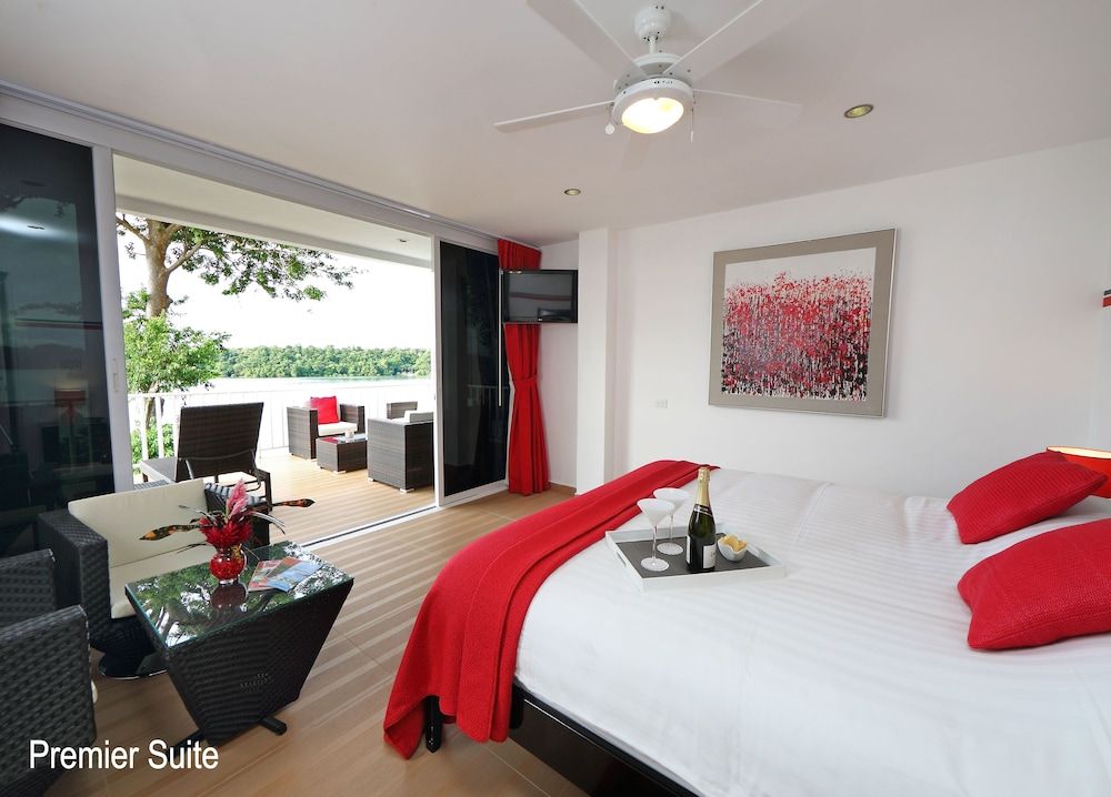 Bocas del Mar Hotel Premier Suite, 2 Bedrooms, Hot Tub, Sea Facing 3