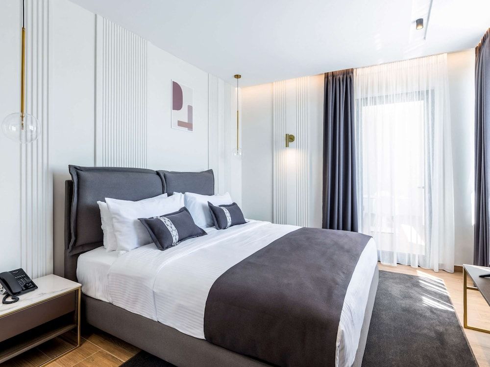 Deluxe Room, 1 King Bed