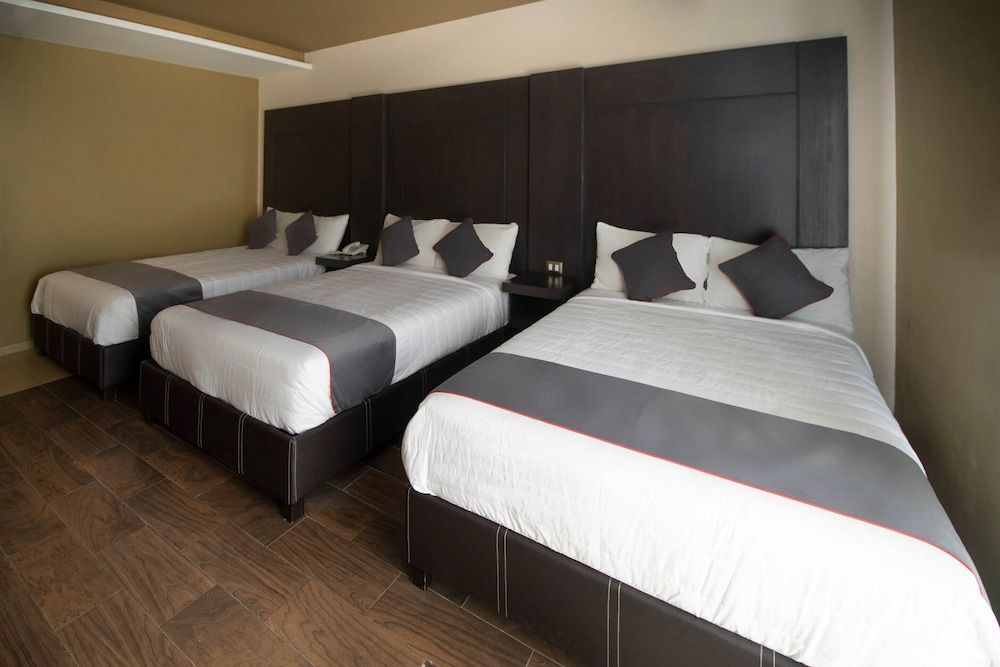 Collection O Las Iglesias, Cholula Standard Room (Three beds) 3