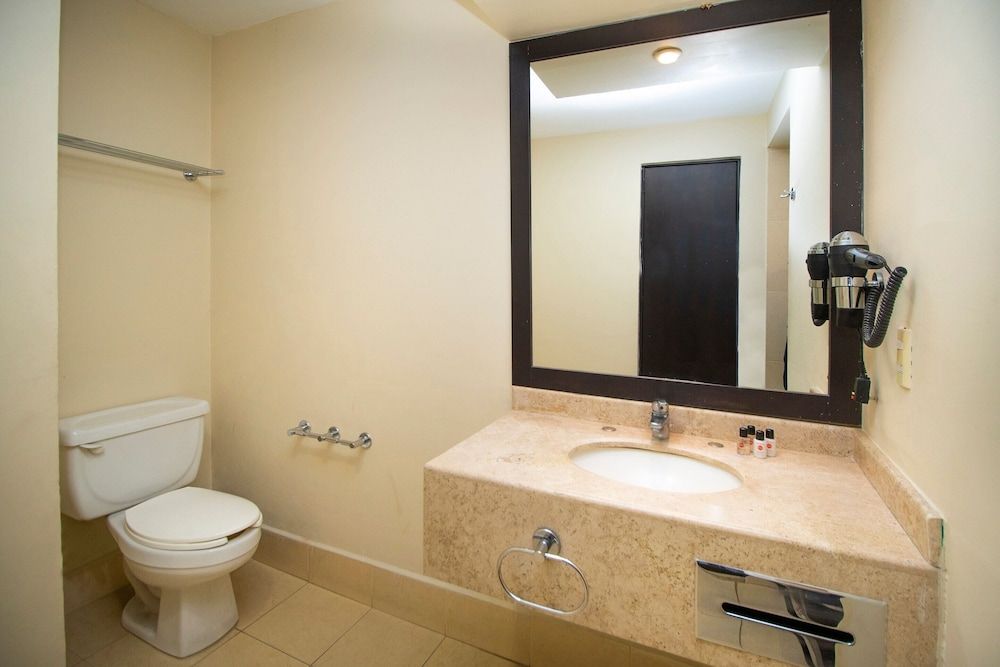 Collection O Las Iglesias, Cholula Deluxe Double Room 8