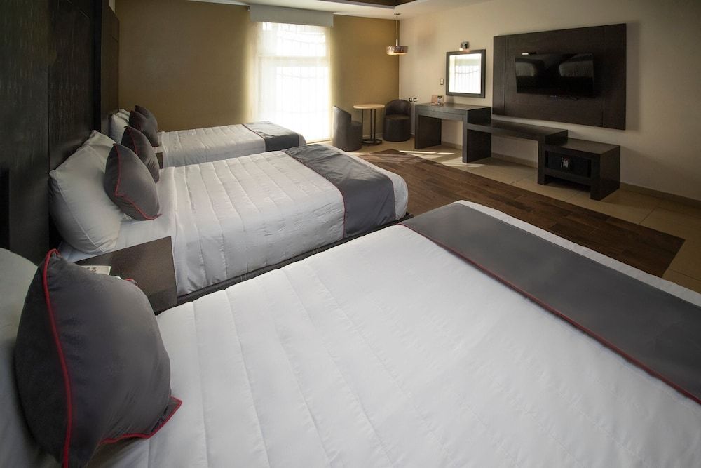 Collection O Las Iglesias, Cholula Standard Room (Three beds) 5