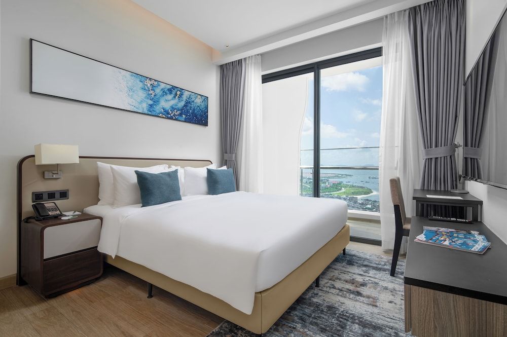 Executive Room, 2 Bedrooms (King)