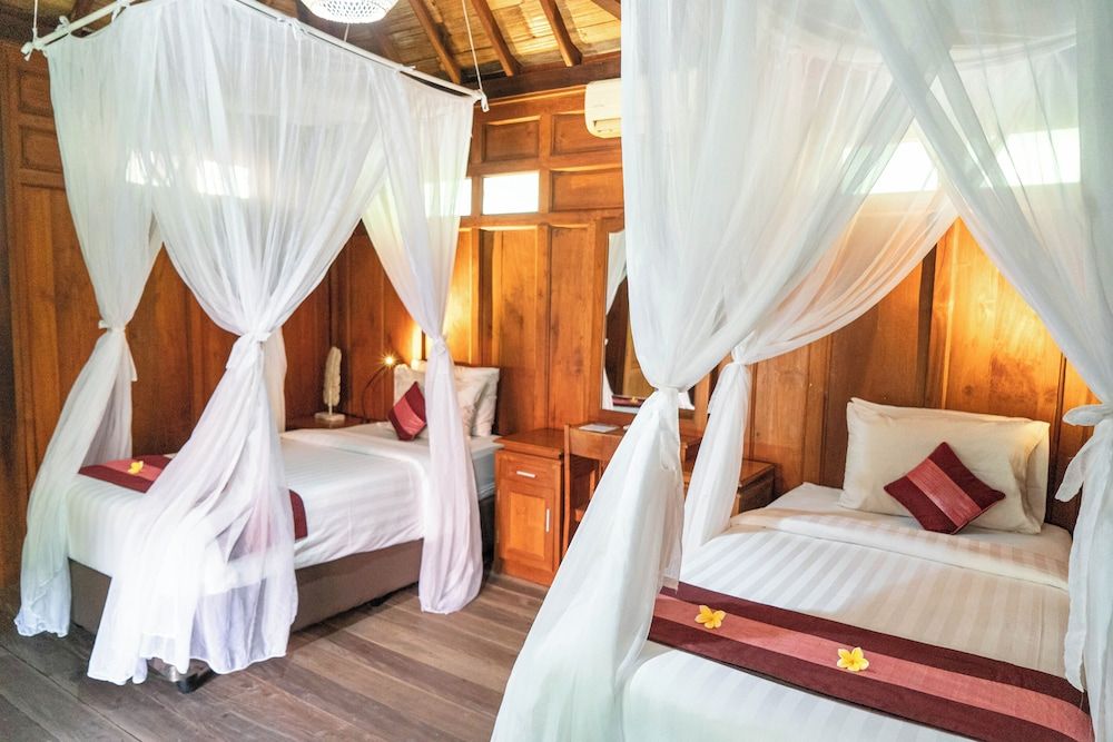 Standard Bungalow, 1 King Bed, Non Smoking, Garden View