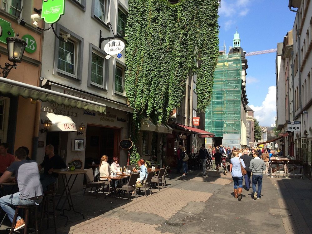 undefined AltDüsseldorf 4