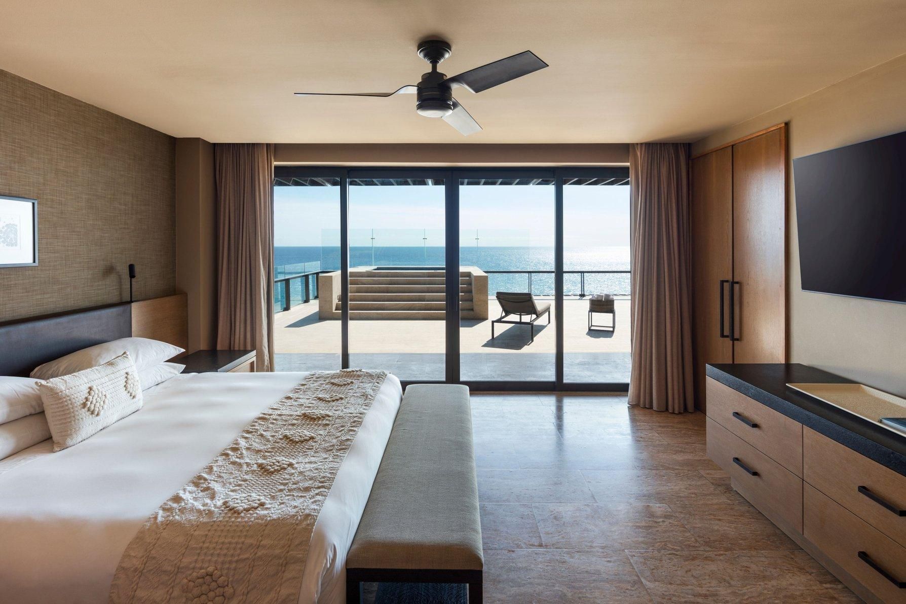Tesi Governor, Suite, 1 King, Sofa bed, Oceanfront, High floor, Balcony, Fireplace, Whirlpool