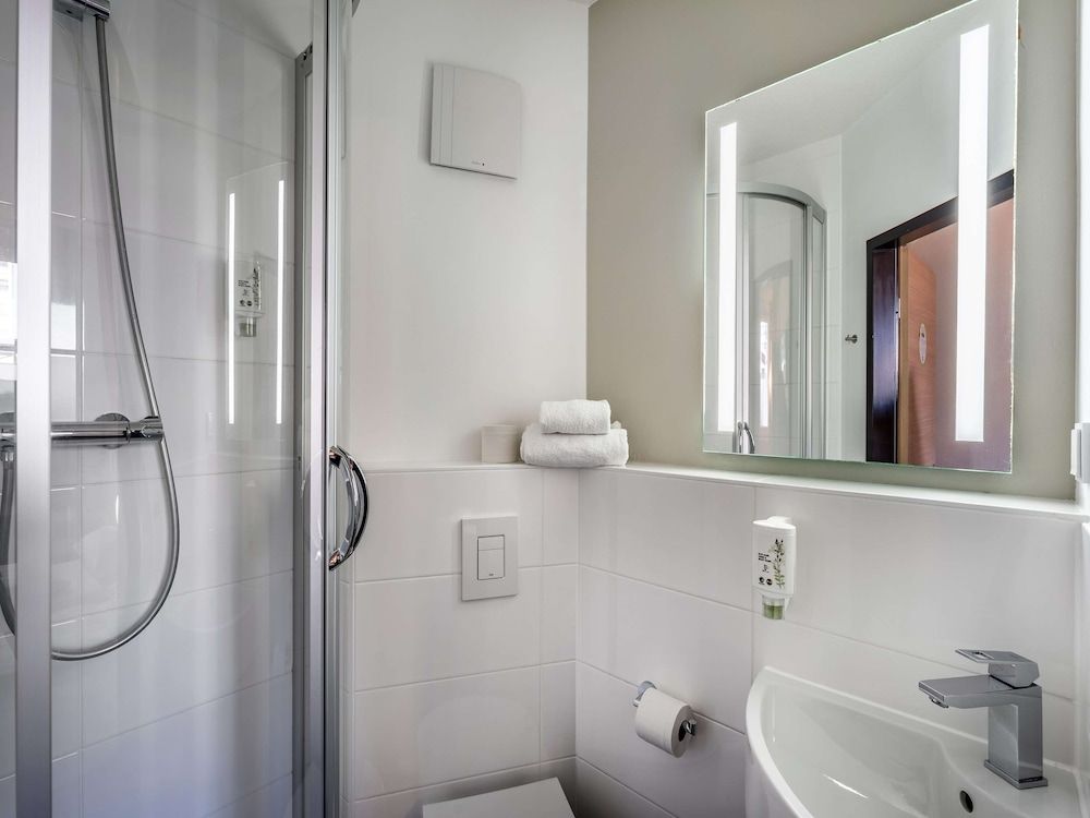 B&B Hotel Freiburg-Nord Double Room 5