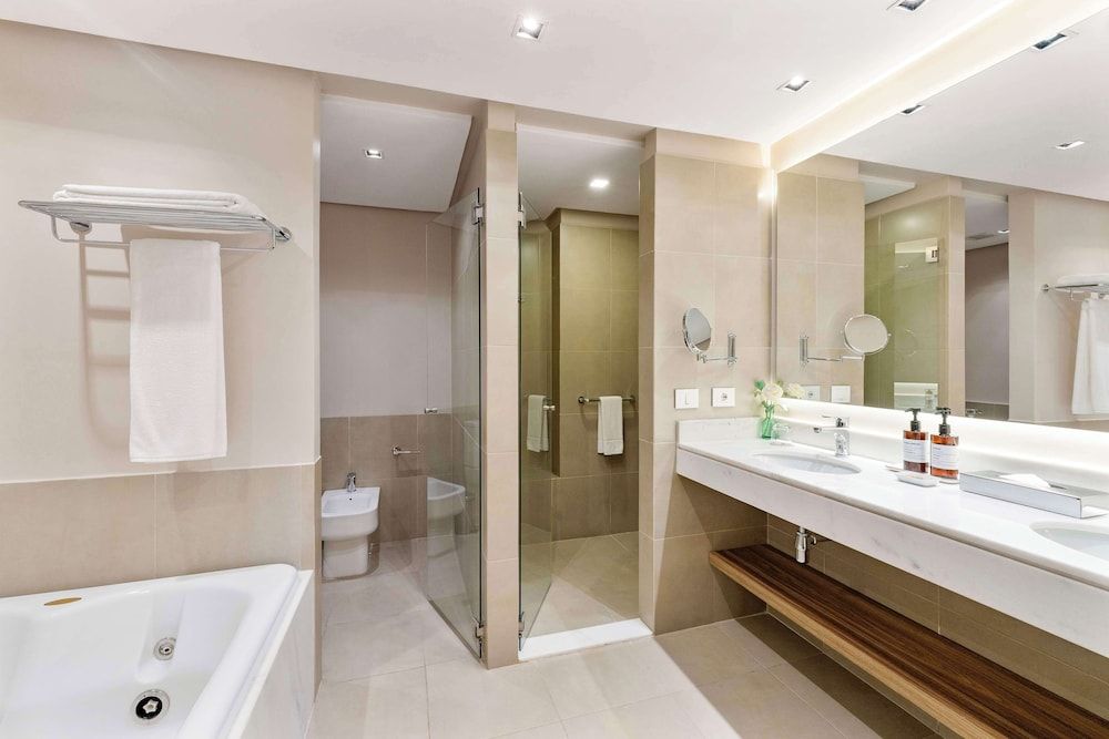 Palmaroga Hotel Asuncion, Tapestry Collection by Hilton Presidential Suite, 1 King Bed 3