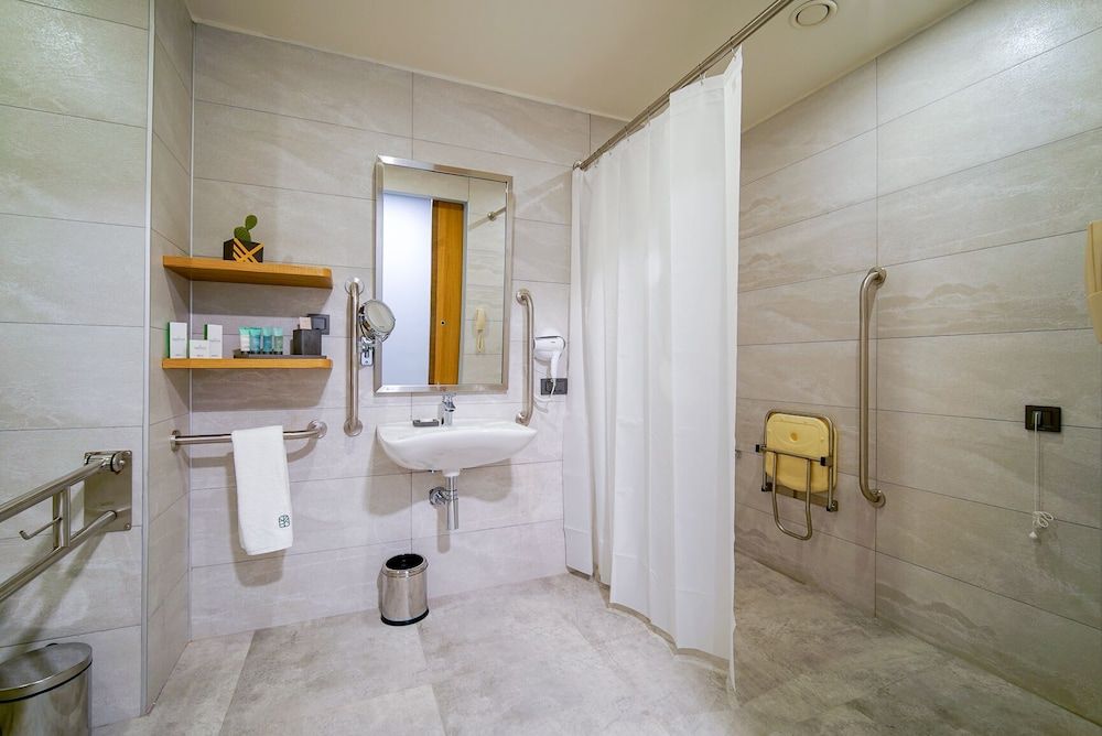 Cape Krio Boutique Hotel & Spa - over 9 years old Adult Only Superior Room, 1 King Bed, Accessible, Partial Sea View 4